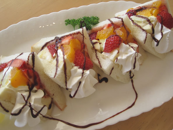 フルーツサンド